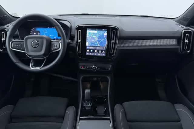 Volvo EX40 (2026) thumbnail 4