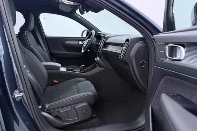 Volvo EX40 (2026) thumbnail 5