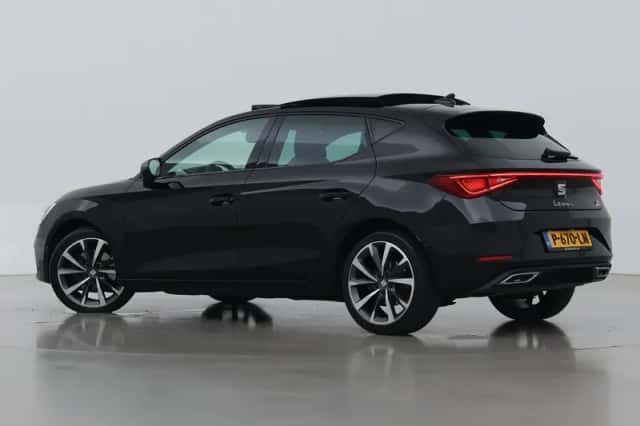 SEAT Leon (2021) thumbnail 2