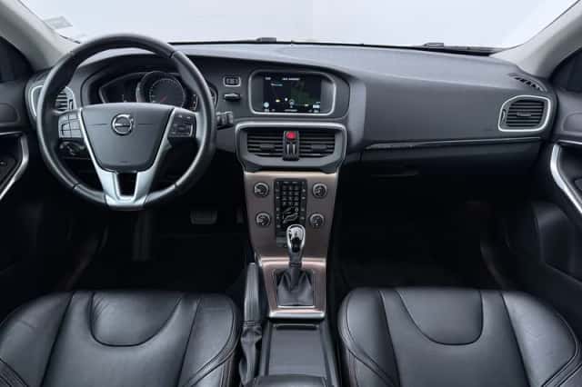 Volvo V40 (2017) thumbnail 4