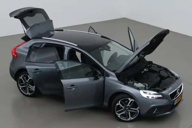 Volvo V40 (2017) thumbnail 6