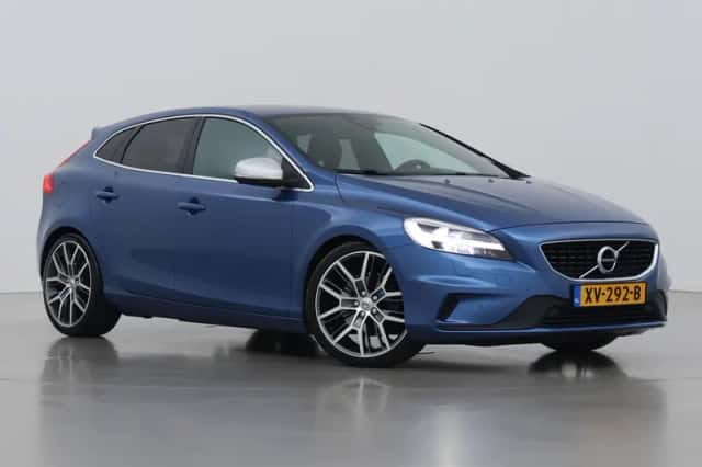 Volvo V40 (2017) thumbnail 1