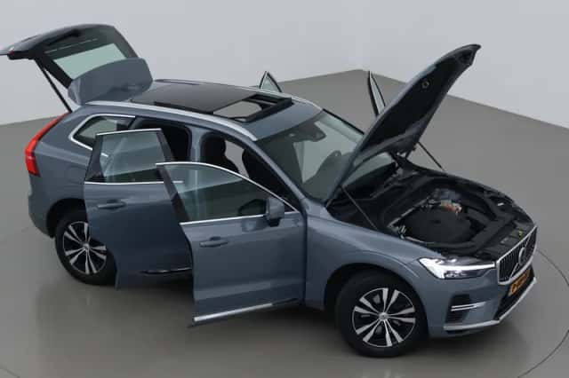 Volvo XC60 (2021) thumbnail 6