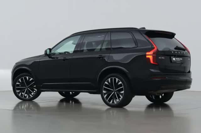 Volvo XC90 (2025) thumbnail 2