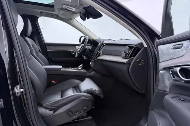 Volvo XC90 (2025) thumbnail 5