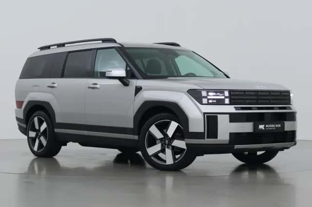 Hyundai Santa Fe (2025) thumbnail 1