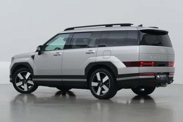 Hyundai Santa Fe (2025) thumbnail 2