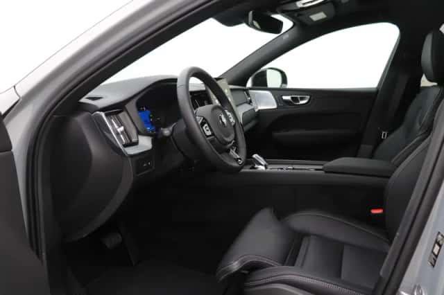 Volvo XC60 (2026) thumbnail 3