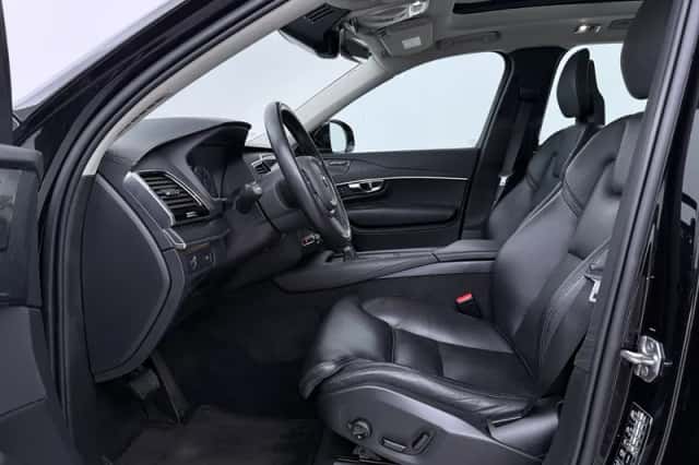 Volvo XC90 (2020) thumbnail 3