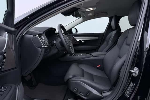 Volvo V90 (2024) thumbnail 3