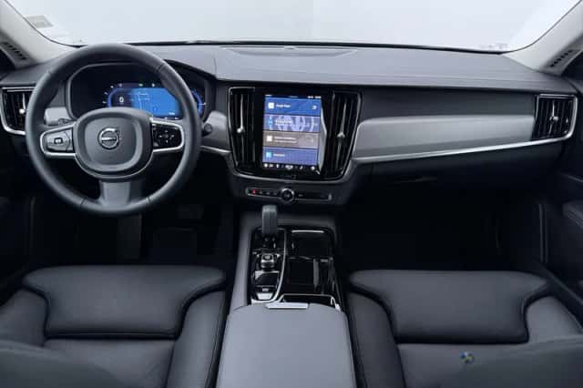 Volvo V90 (2024) thumbnail 4