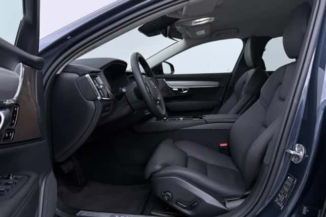 Volvo V90 (2025) thumbnail 3