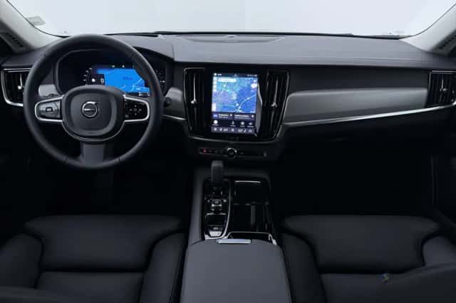 Volvo V90 (2025) thumbnail 4