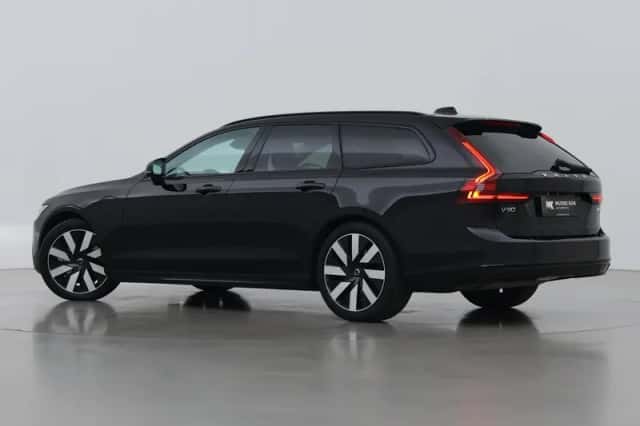 Volvo V90 (2024) thumbnail 2