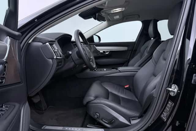 Volvo V90 (2024) thumbnail 3