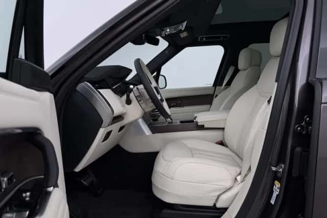 Land Rover Range Rover (2026) thumbnail 3