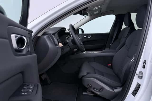Volvo XC60 (2026) thumbnail 3