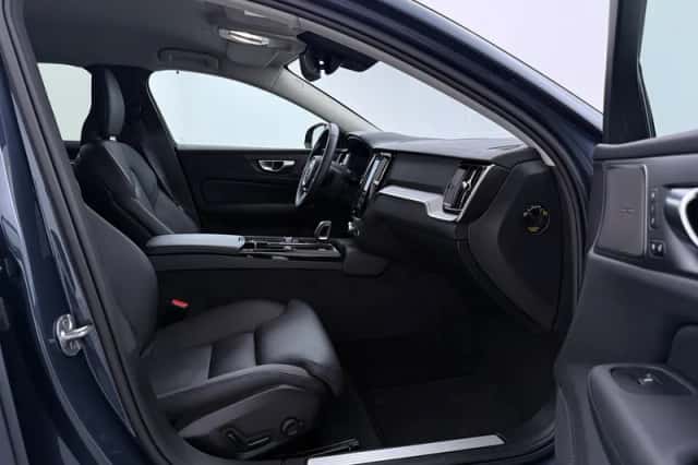 Volvo V60 (2025) thumbnail 5