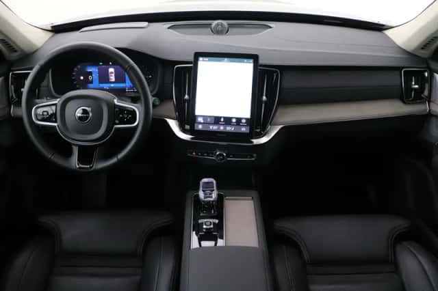 Volvo XC90 (2026) thumbnail 4