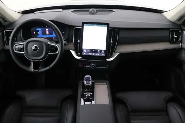 Volvo XC90 (2026) thumbnail 4