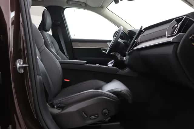 Volvo XC90 (2026) thumbnail 5