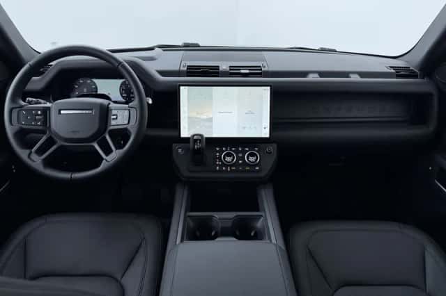Land Rover Defender (2026) thumbnail 4