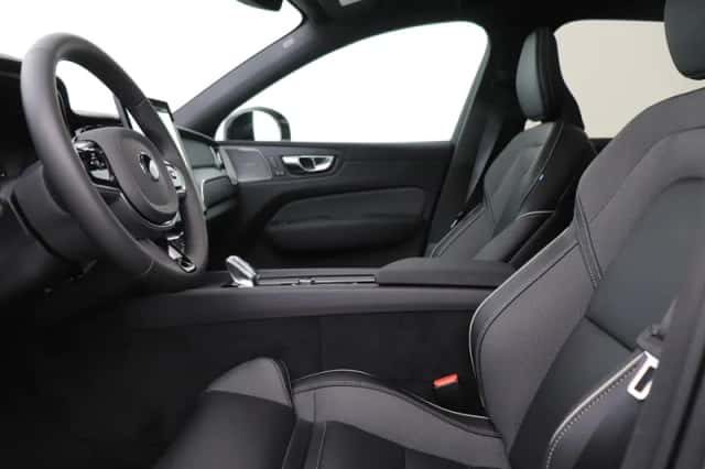 Volvo XC60 (2026) thumbnail 3