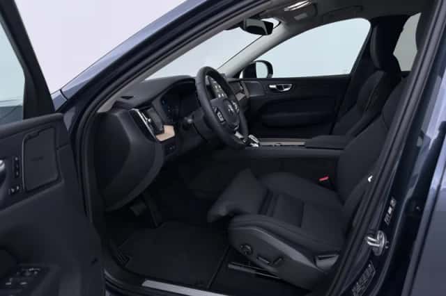 Volvo XC60 (2026) thumbnail 3