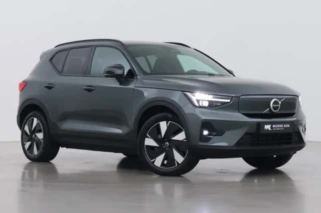 Volvo EX40 (2026) thumbnail 1