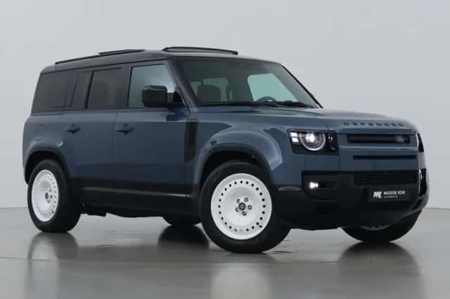 Land Rover Defender (2026) thumbnail 1