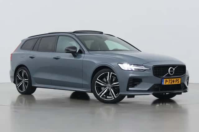 Volvo V60 (2022) thumbnail 1
