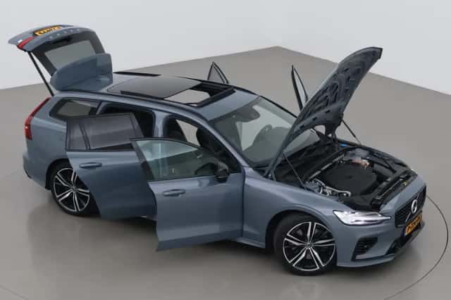 Volvo V60 (2022) thumbnail 6