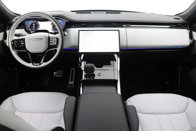 Land Rover Range Rover Sport (2026) thumbnail 4