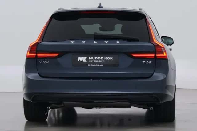Volvo V90 (2025) thumbnail 2