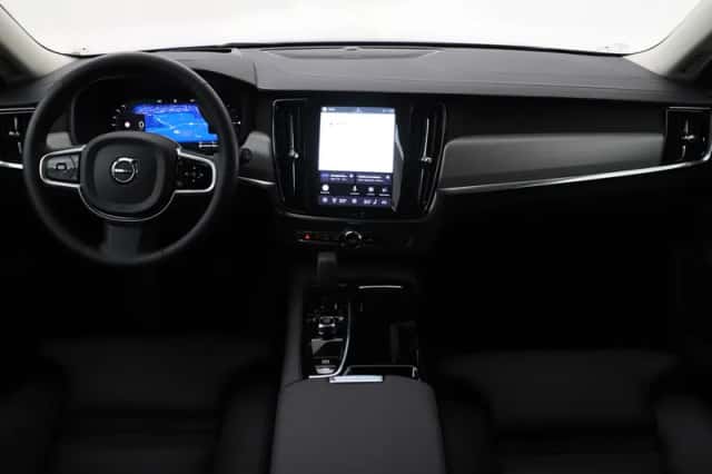 Volvo V90 (2025) thumbnail 4