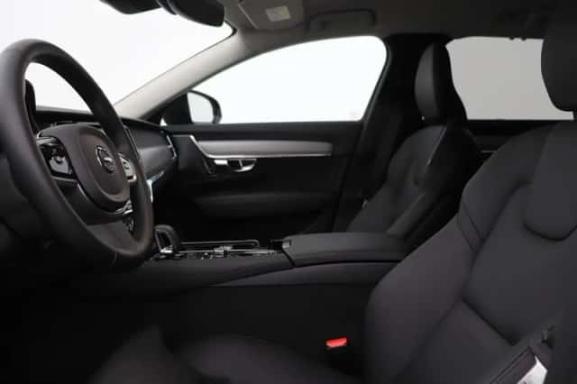 Volvo V90 (2025) thumbnail 3
