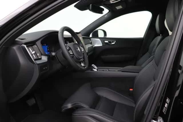 Volvo XC60 (2026) thumbnail 3