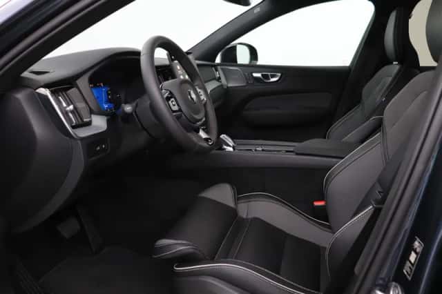 Volvo XC60 (2026) thumbnail 3