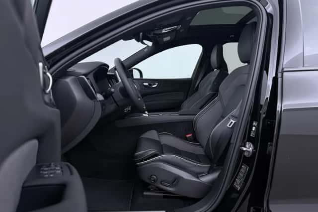 Volvo XC60 (2026) thumbnail 3