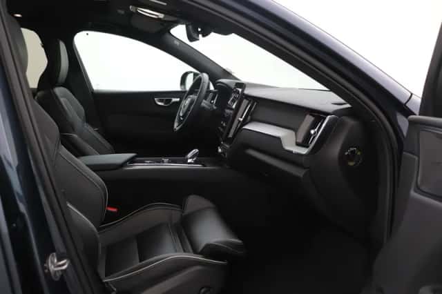 Volvo XC60 (2026) thumbnail 5