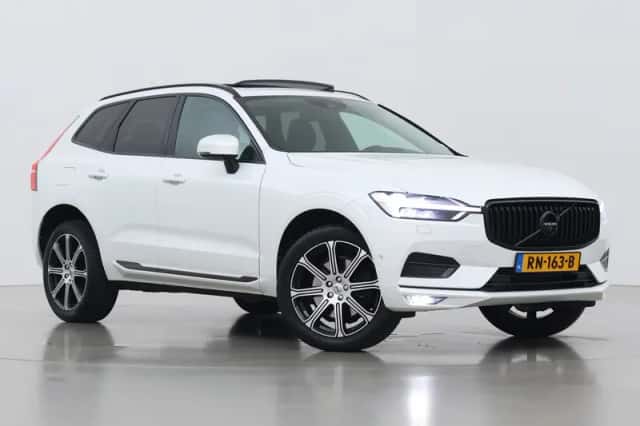 Volvo XC60 (2018) thumbnail 1