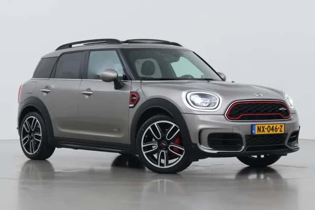 MINI Countryman (2017) thumbnail 1