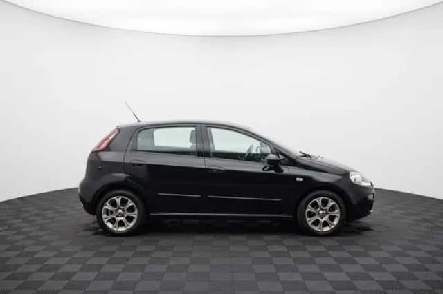 Fiat Punto (2014) thumbnail 5