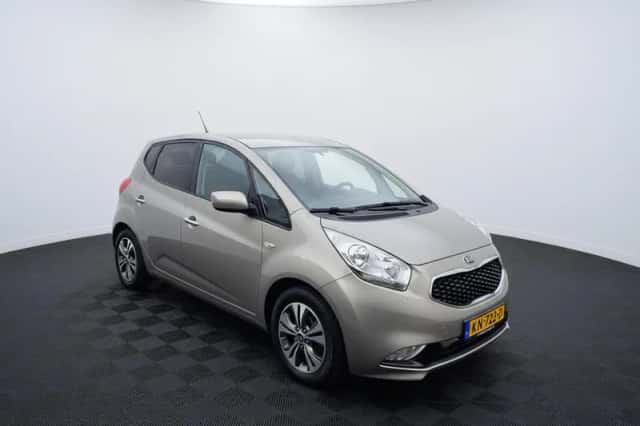 Kia Venga (2016) thumbnail 6