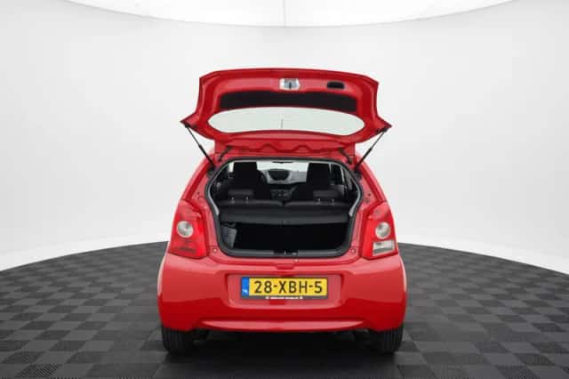 Suzuki Alto (2012) thumbnail 6