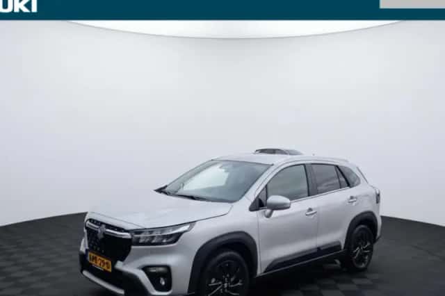 Suzuki S-Cross (2025) thumbnail 1