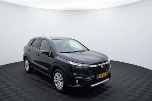 Suzuki S-Cross (2025) thumbnail 5