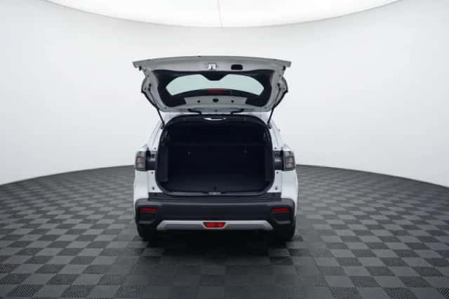 Suzuki S-Cross (2022) thumbnail 4