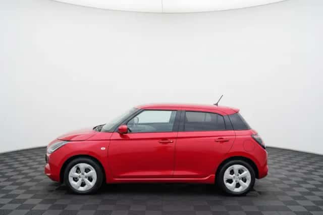 Suzuki Swift (2025) thumbnail 3