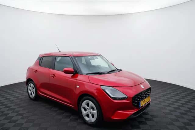 Suzuki Swift (2025) thumbnail 5